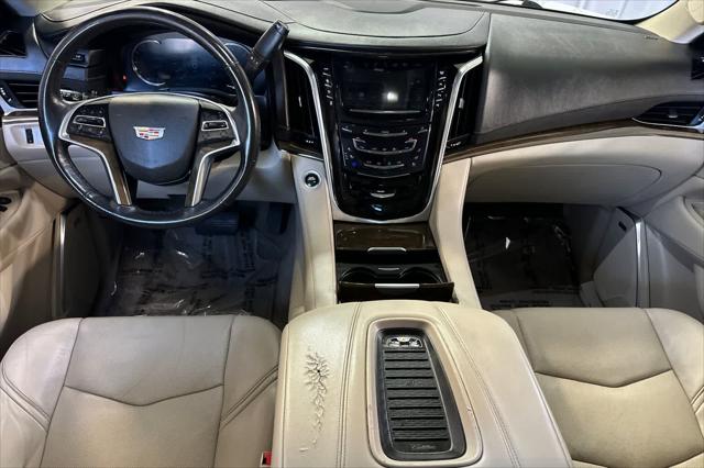 2020 Cadillac Escalade 4WD Luxury