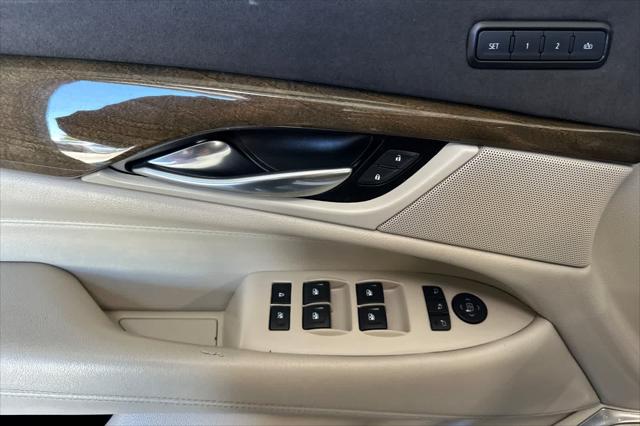 2020 Cadillac Escalade 4WD Luxury