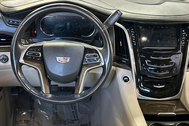 2020 Cadillac Escalade 4WD Luxury