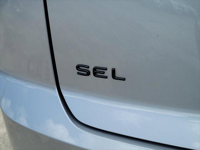 2026 Volkswagen Atlas Cross Sport SEL R-Line Black