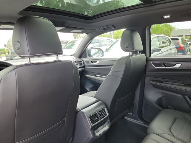 2026 Volkswagen Atlas Cross Sport SEL R-Line Black