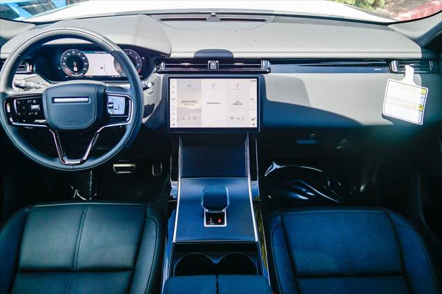 2026 Land Rover Range Rover Velar P250 Dynamic SE
