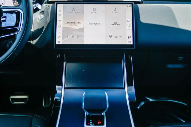 2026 Land Rover Range Rover Velar P250 Dynamic SE