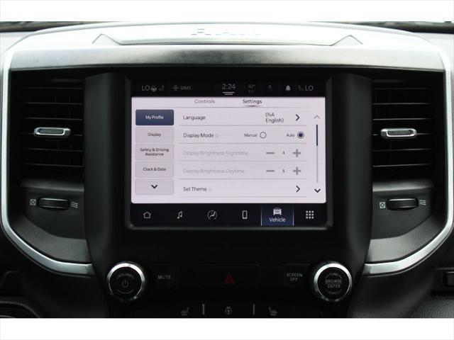 2022 Ram 1500 Big Horn Crew Cab 4x4 5'7" Box