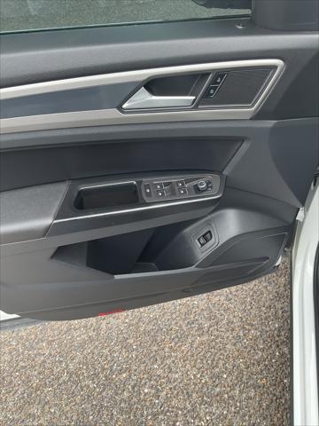 2021 Volkswagen Atlas 3.6L V6 SE w/Technology R-Line