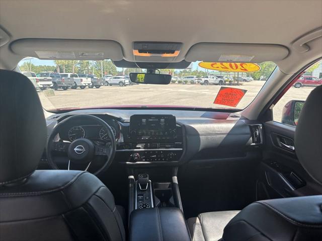 2025 Nissan Pathfinder SL 4WD