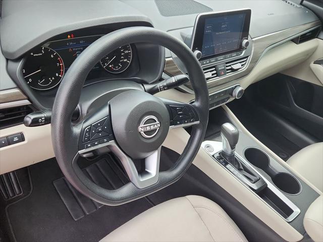 2025 Nissan Altima SV FWD