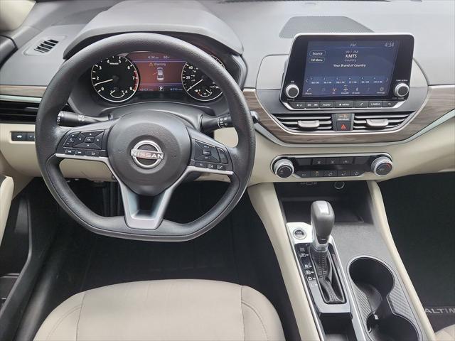 2025 Nissan Altima SV FWD