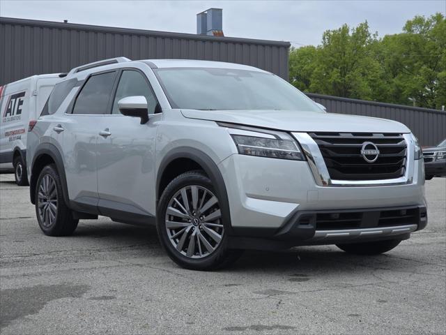 2023 Nissan Pathfinder SL 4WD