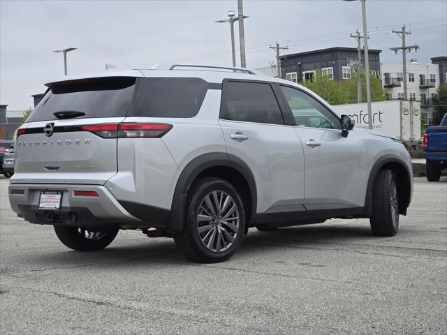 2023 Nissan Pathfinder SL 4WD