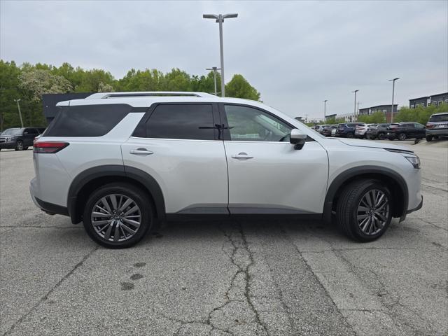 2023 Nissan Pathfinder SL 4WD