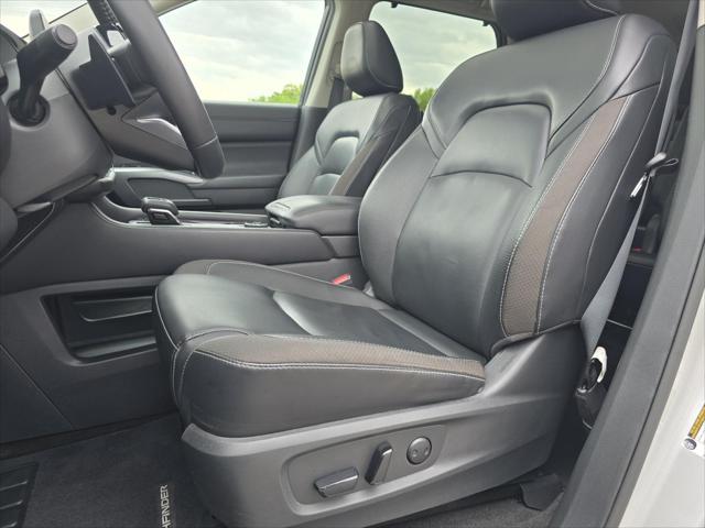 2023 Nissan Pathfinder SL 4WD