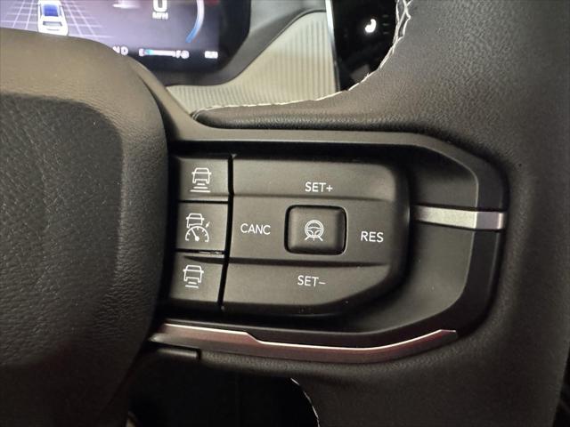 2026 Jeep Cherokee Laredo 4x4