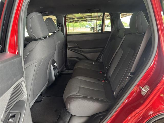 2026 Jeep Cherokee Laredo 4x4