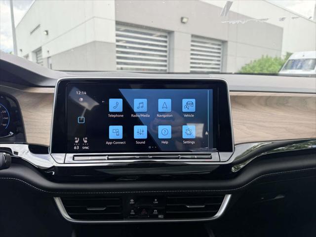 2026 Volkswagen Atlas SE with Technology