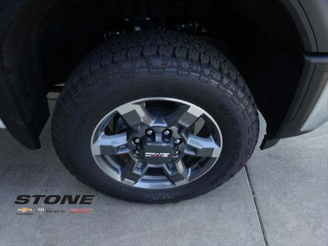 2026 GMC Sierra 2500HD Crew Cab, Standard Bed, SLT, 4WD