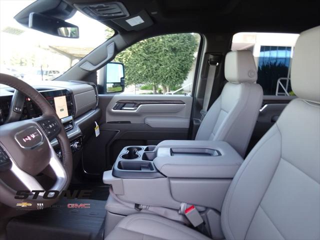 2026 GMC Sierra 2500HD Crew Cab, Standard Bed, SLT, 4WD
