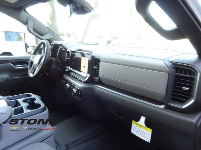 2026 GMC Sierra 2500HD Crew Cab, Standard Bed, SLT, 4WD