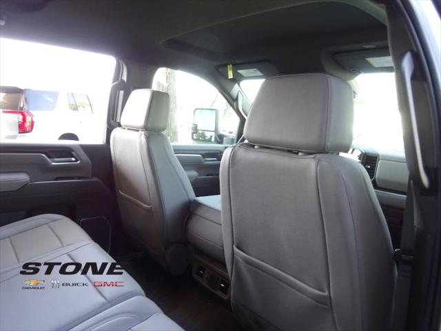 2026 GMC Sierra 2500HD Crew Cab, Standard Bed, SLT, 4WD