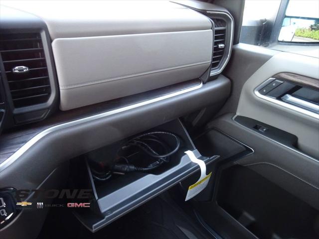 2026 GMC Sierra 2500HD Crew Cab, Standard Bed, SLT, 4WD