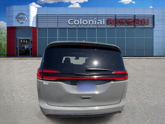 2021 Chrysler Pacifica Limited AWD