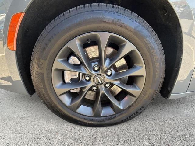 2021 Chrysler Pacifica Limited AWD
