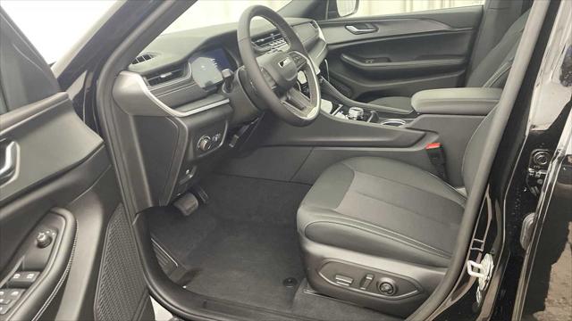 2026 Jeep Grand Cherokee L GRAND CHEROKEE L LAREDO X 4X4