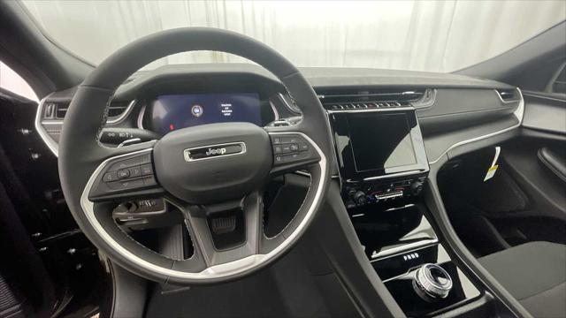 2026 Jeep Grand Cherokee L GRAND CHEROKEE L LAREDO X 4X4