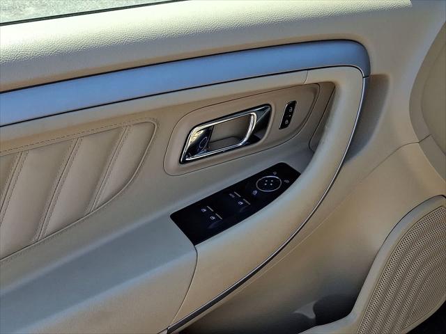 2018 Ford Taurus SE