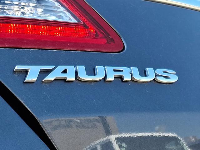 2018 Ford Taurus SE