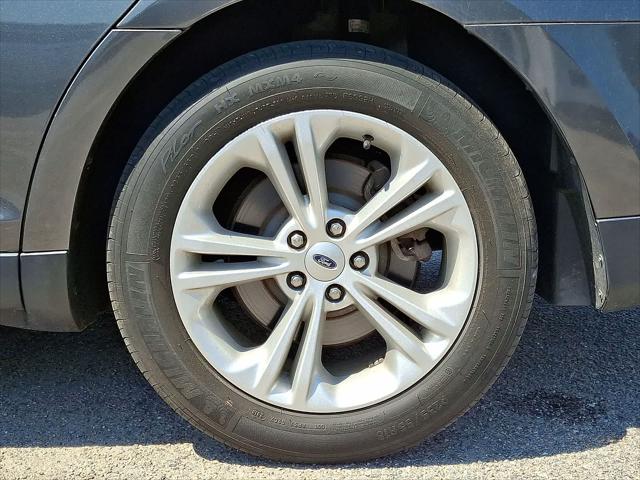 2018 Ford Taurus SE
