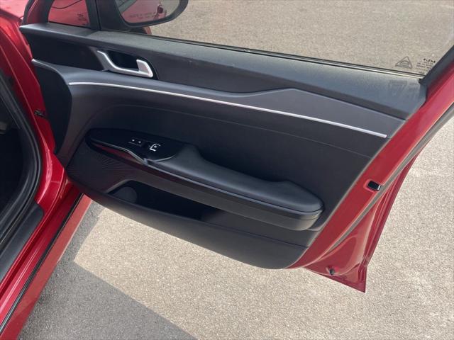 2023 Kia K5 LXS