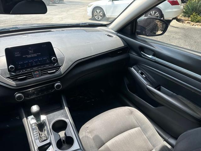 2021 Nissan Altima SV FWD