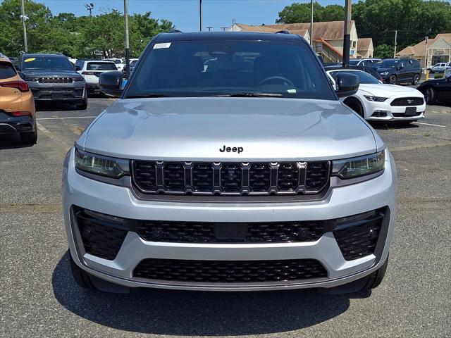 2026 Jeep Grand Cherokee GRAND CHEROKEE LIMITED RESERVE 4X4
