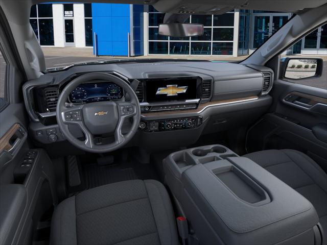 2026 Chevrolet Silverado 1500 4WD Crew Cab Short Bed LT with 2FL