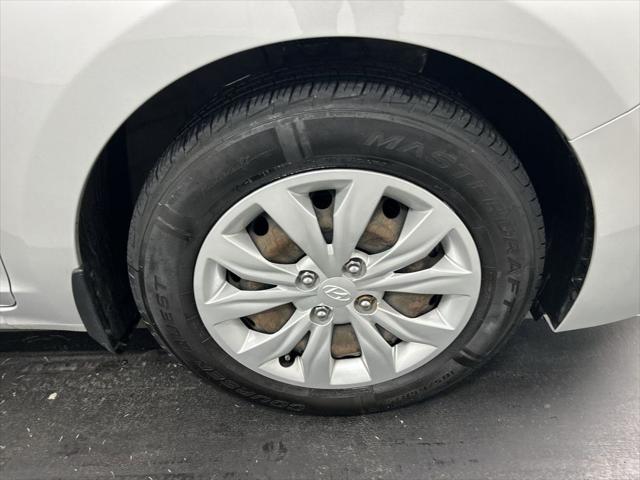 2019 Hyundai Accent SE