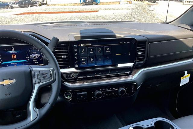 2026 Chevrolet Silverado 1500 4WD Crew Cab Standard Bed LT