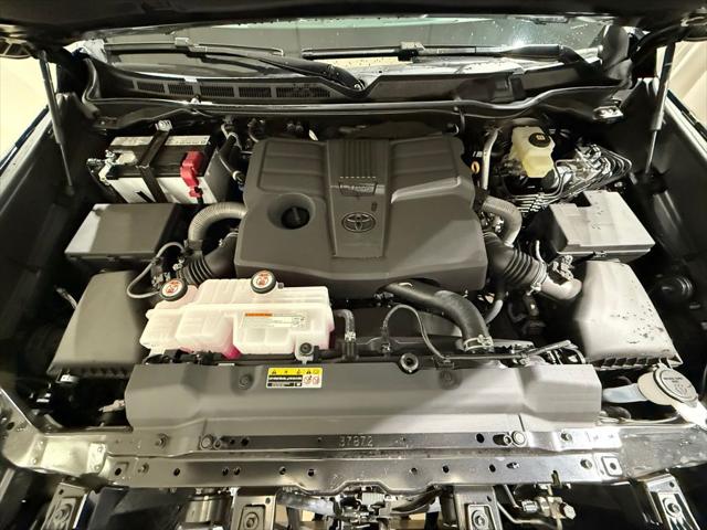 2026 Toyota Tundra SR5 CrewMax 5.5' Bed