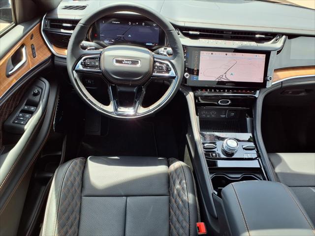 2026 Jeep Grand Cherokee GRAND CHEROKEE L SUMMIT 4X4