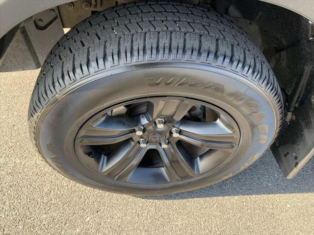 2022 Ram 1500 Classic Warlock Quad Cab 4x4 6'4" Box