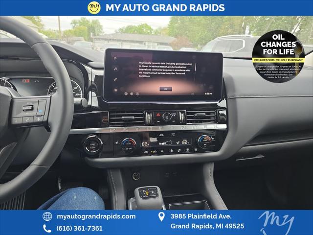 2026 Nissan Pathfinder SV