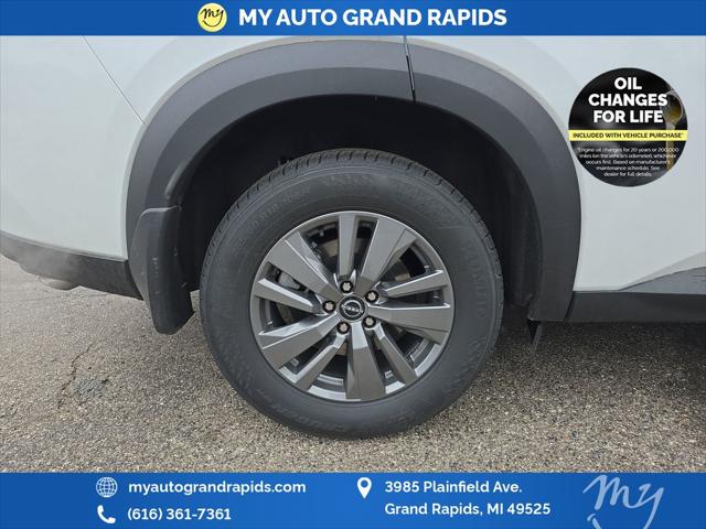 2026 Nissan Pathfinder SV
