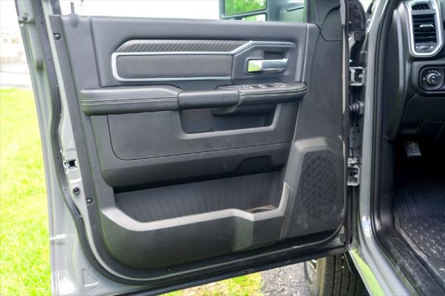 2026 Ram 3500 Big Horn Crew Cab 4x4 8' Box