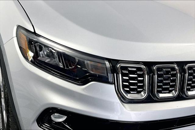 2025 Jeep Compass Limited - Photo 27