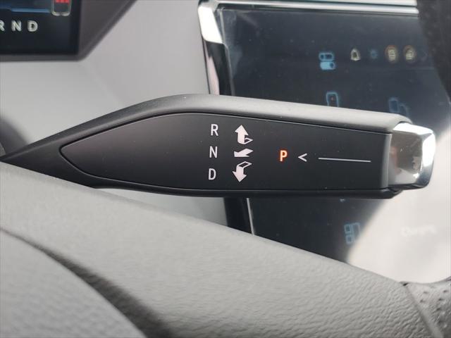 2027 Chevrolet Bolt LT FWD