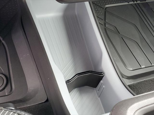 2027 Chevrolet Bolt LT FWD