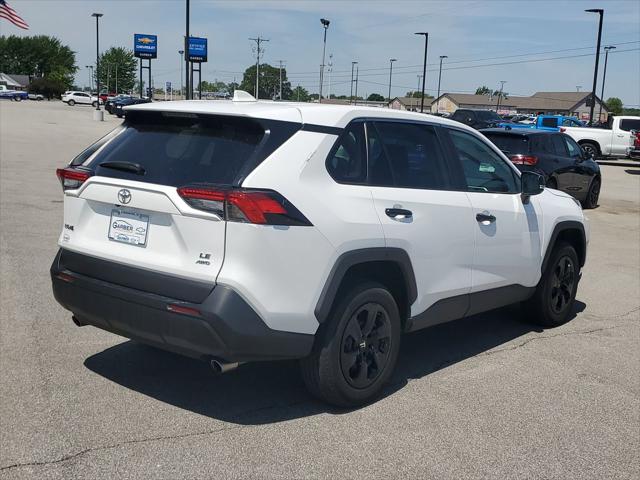2024 Toyota RAV4 LE