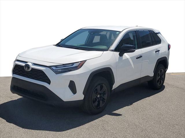 2024 Toyota RAV4 LE