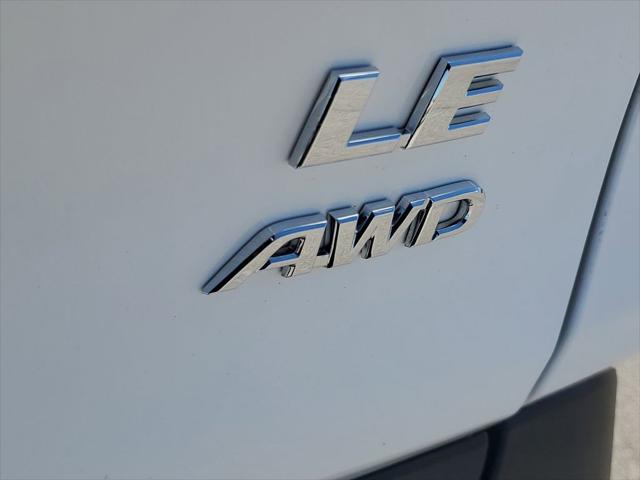 2024 Toyota RAV4 LE