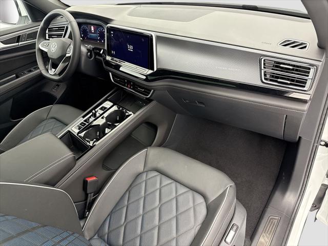 2026 Volkswagen Atlas Cross Sport SEL Premium R-Line